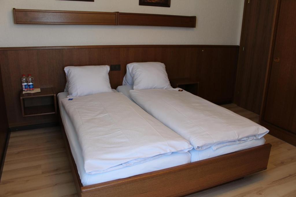 Hotel Glaernisch Hof Horgen Quarto foto