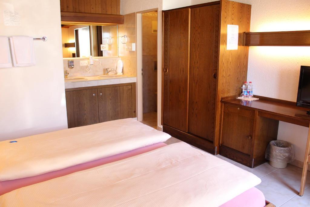Hotel Glaernisch Hof Horgen Quarto foto